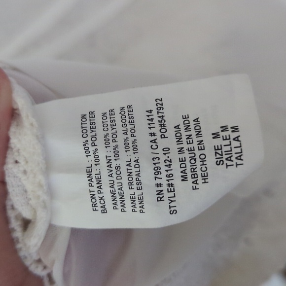 A Pea In The Pod White Crochet Sheer Maternity Blouse Size Medium - Picture 6 of 6